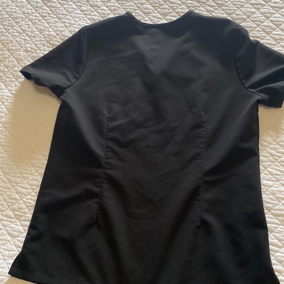 Figs Catarina one pocket scrub top. Small. Black. - Picture 3 of 3